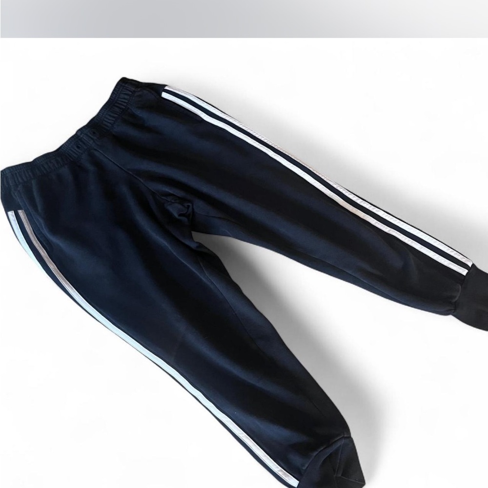 adidas women’s black and white joggers size small